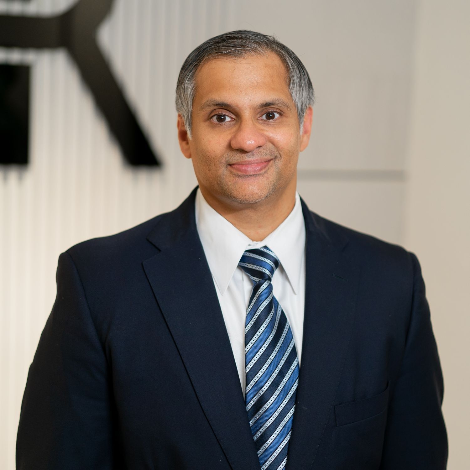Top Houston Plastic Surgeon Dr. Ravi 