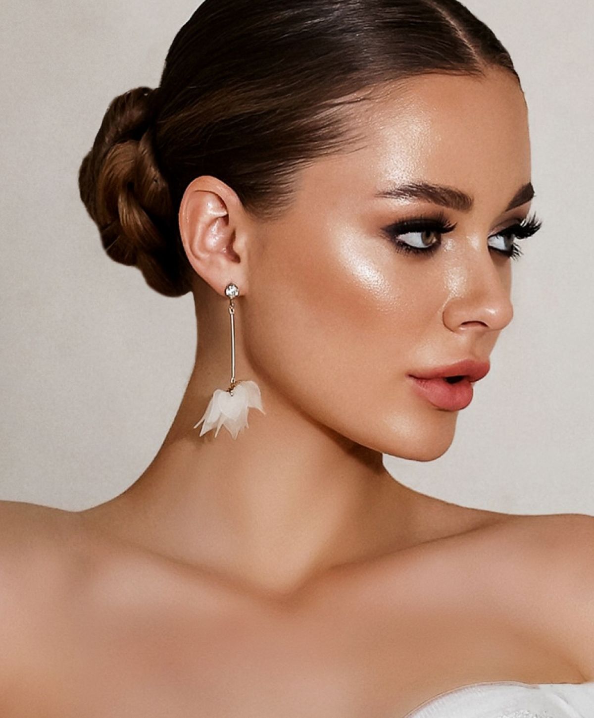 Houston Plastic Surgery model with brown hair