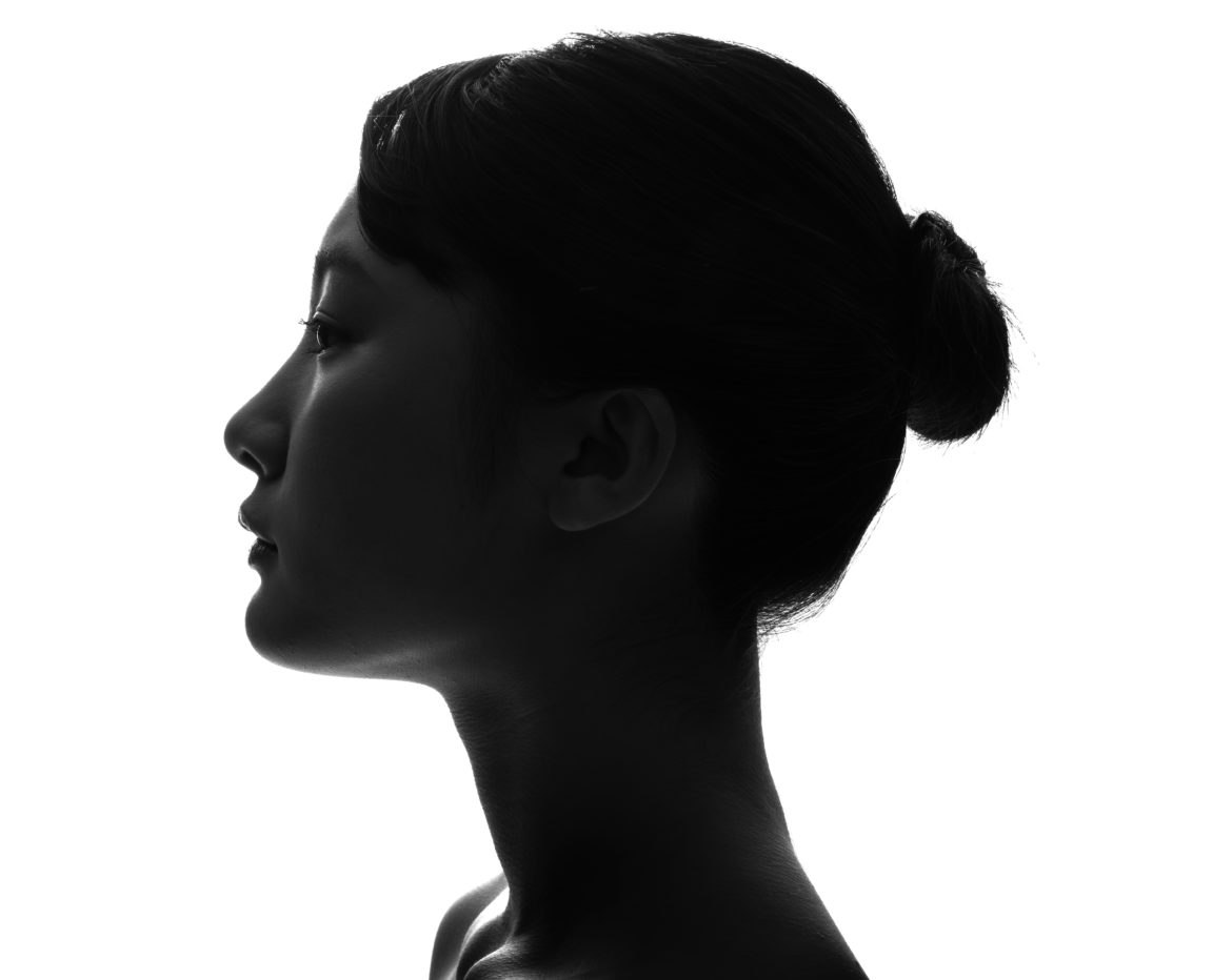 Silhouette,Of,Profile,Of,A,Young,Asian,Woman